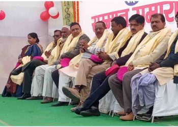 लाइन लगाकए लोग केलथि रक्तदान, चेंज फ़ॉर श्योर केर रक्तदान शिविर मे 91 यूनिट रक्त केर भेल संग्रहण