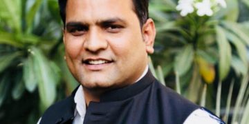 भोजपुरी भाषा लेल आब संघर्ष करत आप : नीरज पाठक