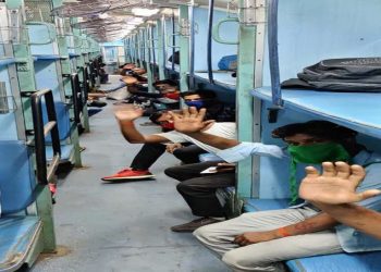 गुजरात स लौटलाह सबस बेसी मजदूर, लौटनिहार मजदूर में चंपारणक लोक सबस बेसी